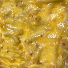 A picture of Spicy Baked Macaroni And Cheese with Bacon.