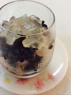 Hình của món Chè nha đam đậu đen.