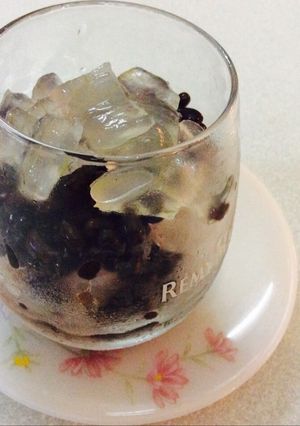 Hình của món Chè nha đam đậu đen.
