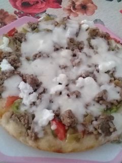 صورة لوصفة بيتزا الطاسة "السريعة"