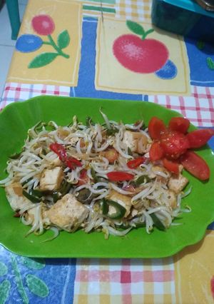 Foto resep Tumis toge +tahu cabe iris