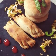 Baked stuffed pav A picture of Baked stuffed pav.