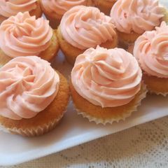 A picture of Easy buttercream.