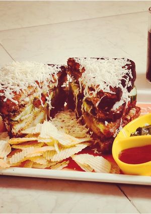 A picture of Club Fry Dagwood Sandwich.