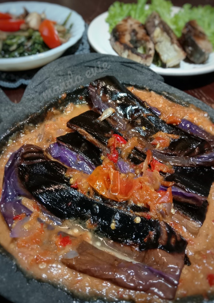 Foto resep Terong bakar (tarung babanam) dengan sambal santan terasi