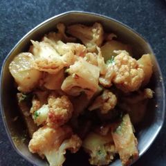 A picture of Potato cauliflower dry veg.