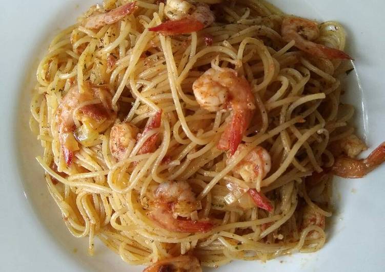 Langkah Mudah untuk Membuat Spaghetti Udang Lada Hitam (#PR_OlahanUdang) Anti Gagal