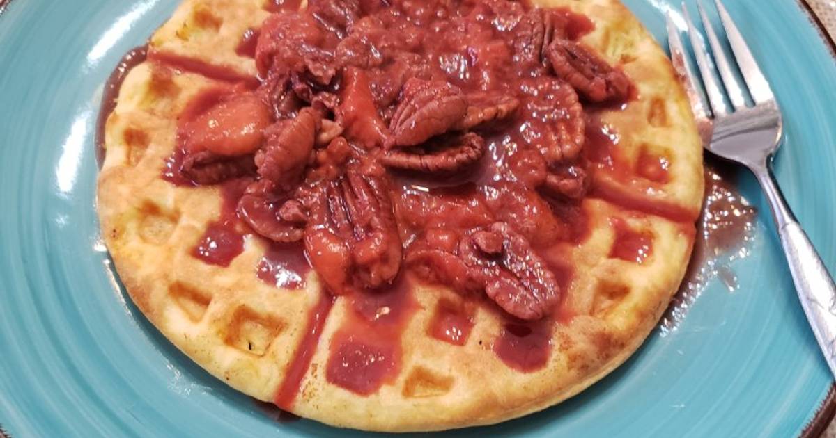 Keto Waffles With Strawberry Pecan Topping Recipe By Coon Farmhouse Cottage  - Cookpad-image
