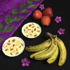 A picture of Vanilla Fruit Custard.