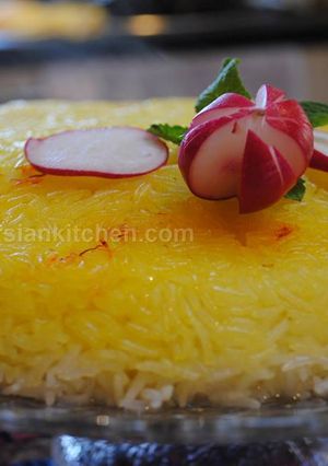A picture of Persian steamed rice with Saffron crust.