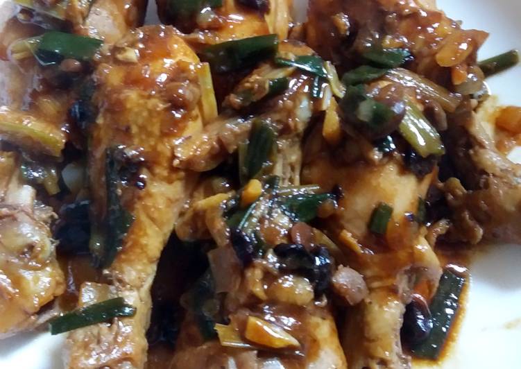 Resep Paha Ayam saos Chu Hou yang enak