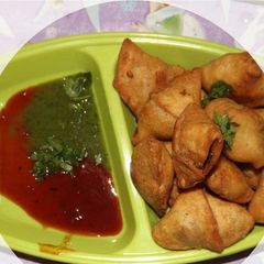 Peas samosa A picture of Peas samosa.