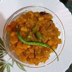 A picture of Watermelon Rind curry.