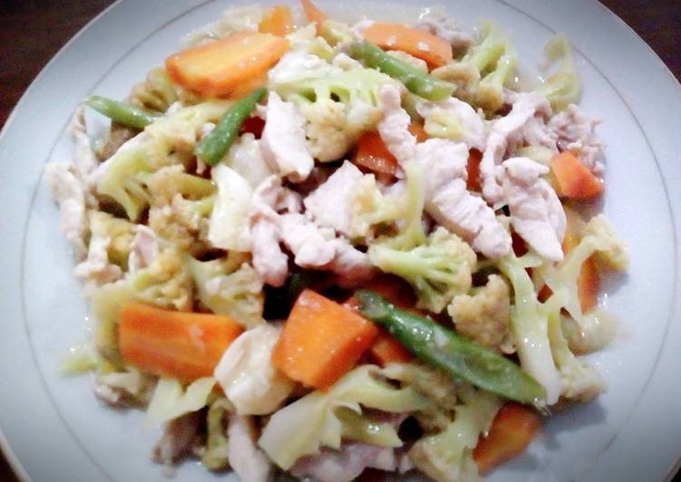 Resep Capcay ayam sayuran bumbu iris Anti Gagal