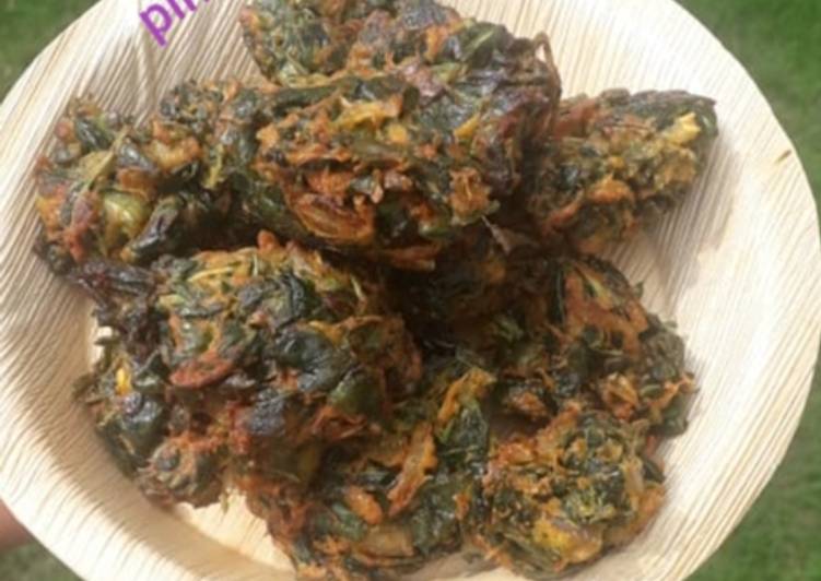 Karemua ke sag ki pakudi