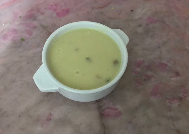 شوربة البطاطس بالكريمة