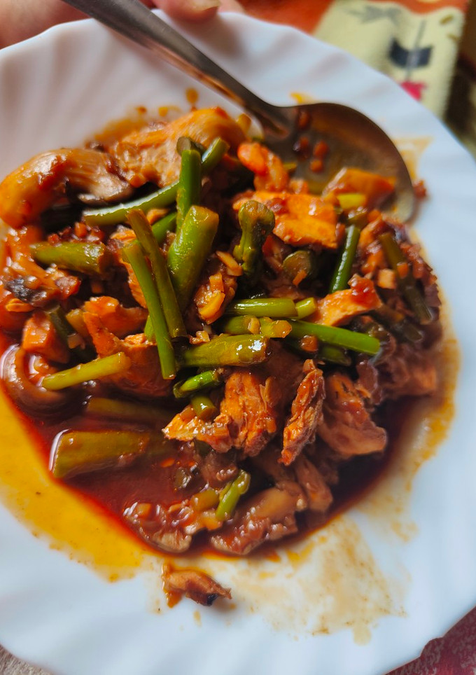 Una foto de Guiso de salmón picante