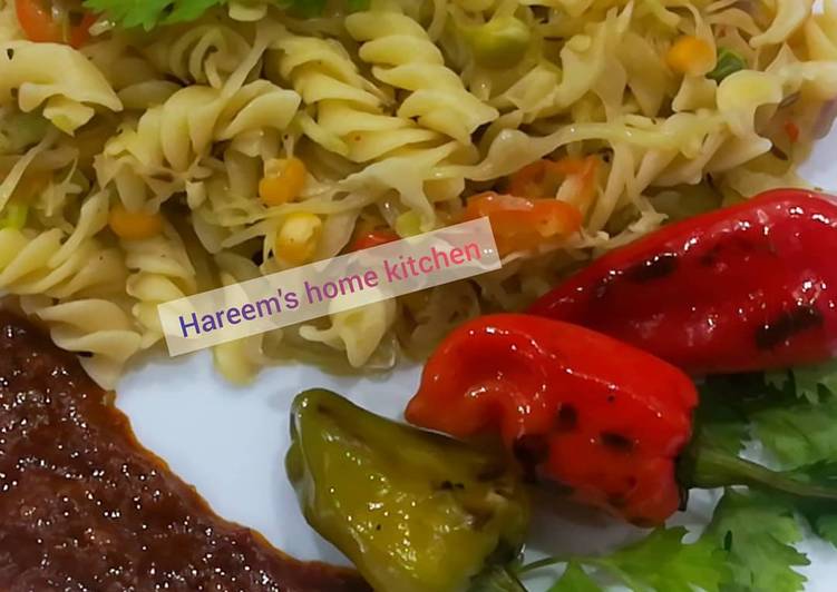 Recipe of Homemade Spicy vegetables pasta by chef tayyaba