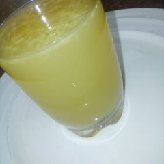 A picture of Homemade orange juice.