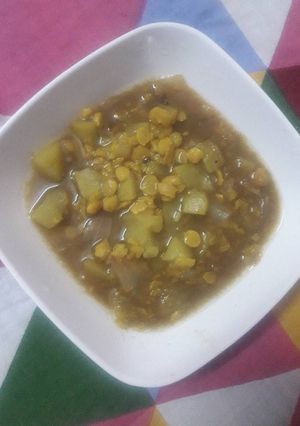A picture of Chana dal aur lauki ki sabzi.