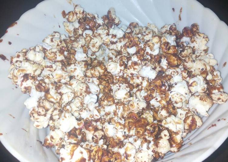 Caramel popcorns