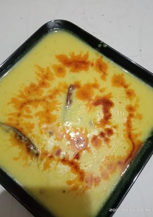लहसुनी कड़ी (lehsuni kadhi recipe in Hindi) रेसिपी मुख्य फोटो