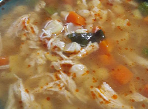 Una foto de Nuestra comida de hoy, Caldo Tlalpeño 😉