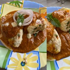 Paneer roll gravy A picture of Paneer roll gravy.
