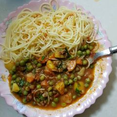 A picture of Peas,spaghetti and waru stew.
