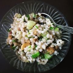 A picture of Barley salad.