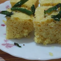 A picture of Dhokla.