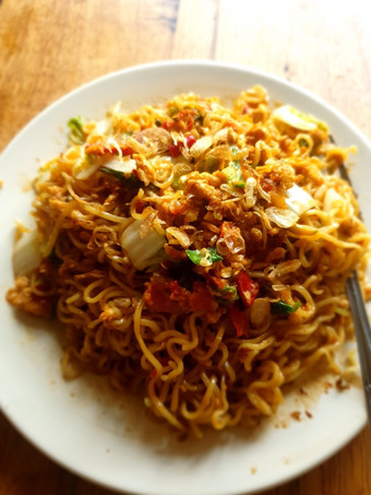Anti Ribet, Memasak Mie goreng sambal tumis telur Enak Terbaru