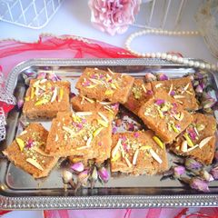 A picture of Mohan Thaal (gram flour fudge).