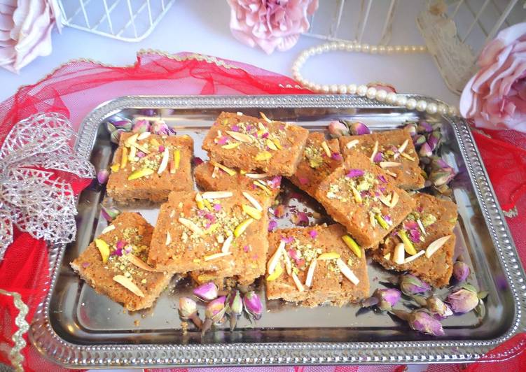 Mohan Thaal (gram flour fudge)