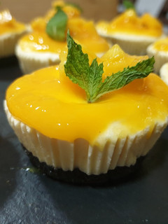 Una foto de Mini cheesecake de Mango Lass (sin Horno)🇮🇳