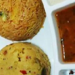 A picture of Upma and Bambino with vegies.