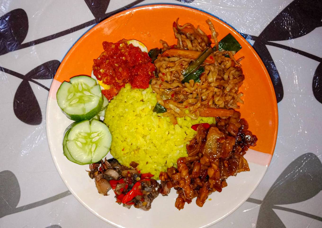 Nasi Kuning Rice Cooker