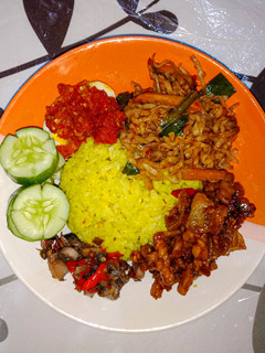 Foto resep Nasi Kuning Rice Cooker
