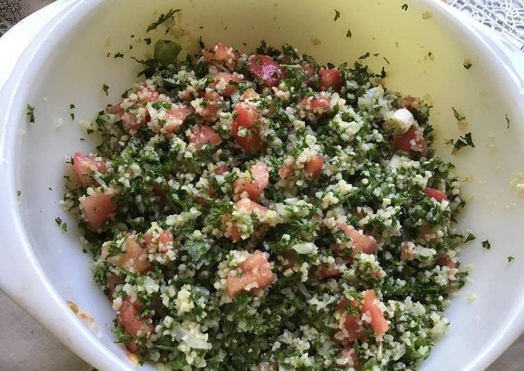 Tabulé (ensalada libanesa de trigo)