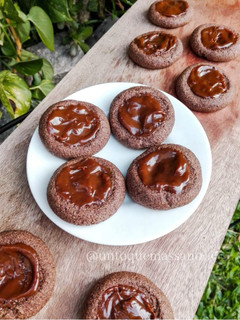 Una foto de Pepas de chocolate y dulce de leche (FÁCIL, RÁPIDO, ECONÓMICO Y SALUDABLE)