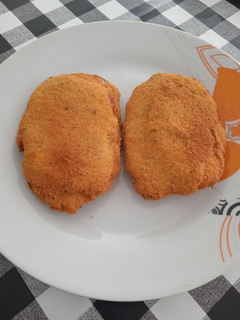 Una foto de Libritos de lomo rellenos de York y queso