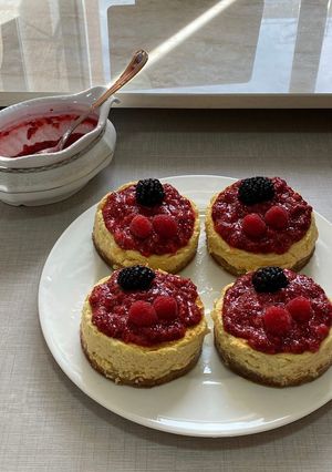 Una foto de CheeseCake de Frutos Rojos Keto para intolerantes