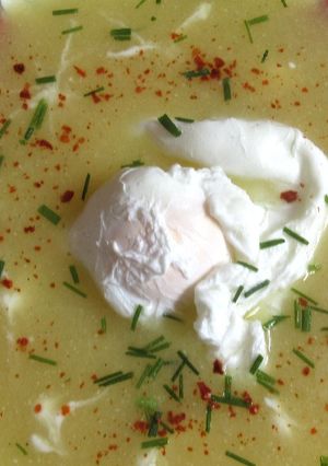 Snidlinges karfiolkrémleves buggyantott tojással (Tejmentesen is) :) recept fotója