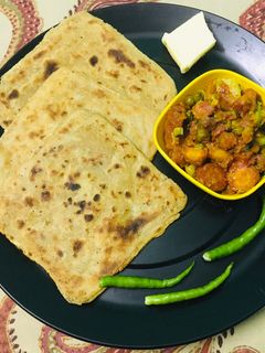 अजवाइन पराठा (Ajwain paratha recipe in Hindi) रेसिपी मुख्य फोटो