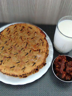 ખોબા મસાલા ભાખરી (Khoba Masala Bhakhri Recipe In Gujarati) રેસીપી મુખ્ય ફોટો