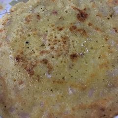 A picture of Suji besan ka chilla.