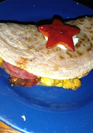 Una foto de Piadinas veganas primaverales