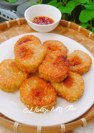 Hình của món Bánh tét chiên mùa giãn cách.