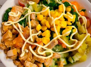 Hình của món Salad trộn thịt lợn dễ làm.ăn vừa ngon mát lại giúp đẹp da.