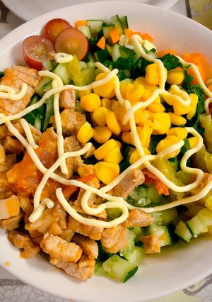 Hình của món Salad trộn thịt lợn dễ làm.ăn vừa ngon mát lại giúp đẹp da.